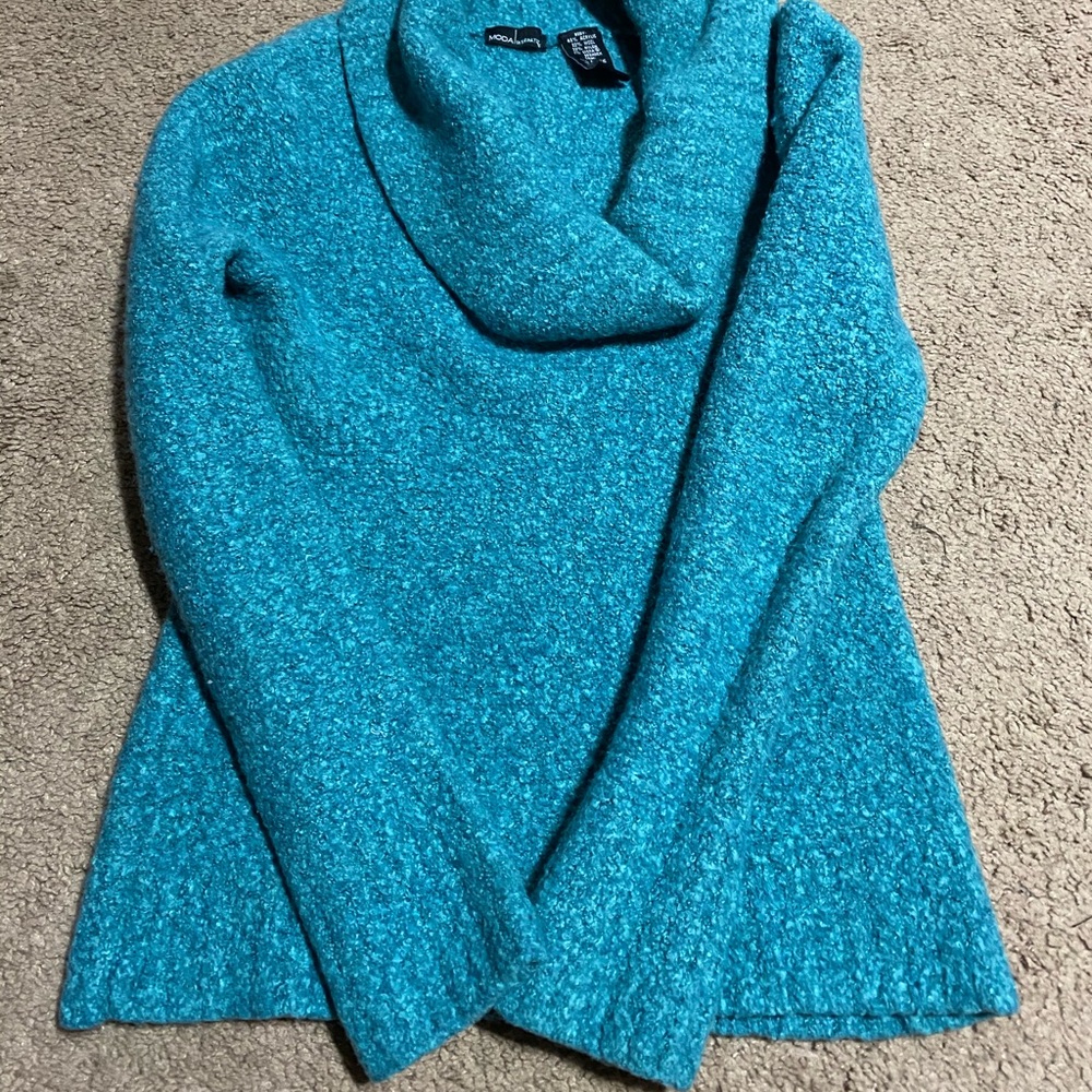 Sweaters MODA - Picture 2 of 5